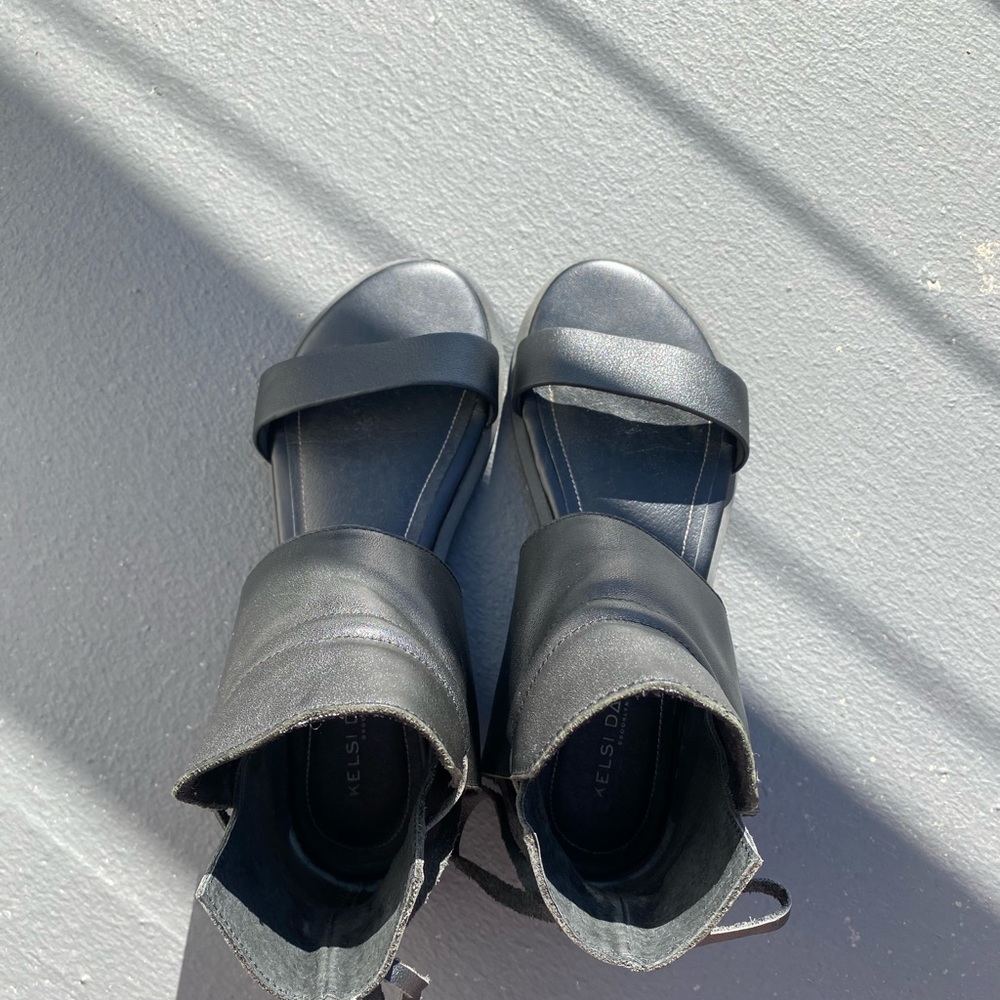 Kelsi Dagger Brooklyn Sandals 6.5 - Picture 5 of 7